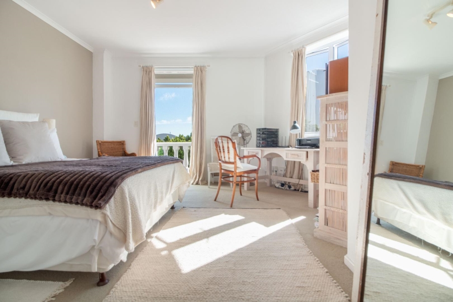 To Let 2 Bedroom Property for Rent in Devils Peak Western Cape